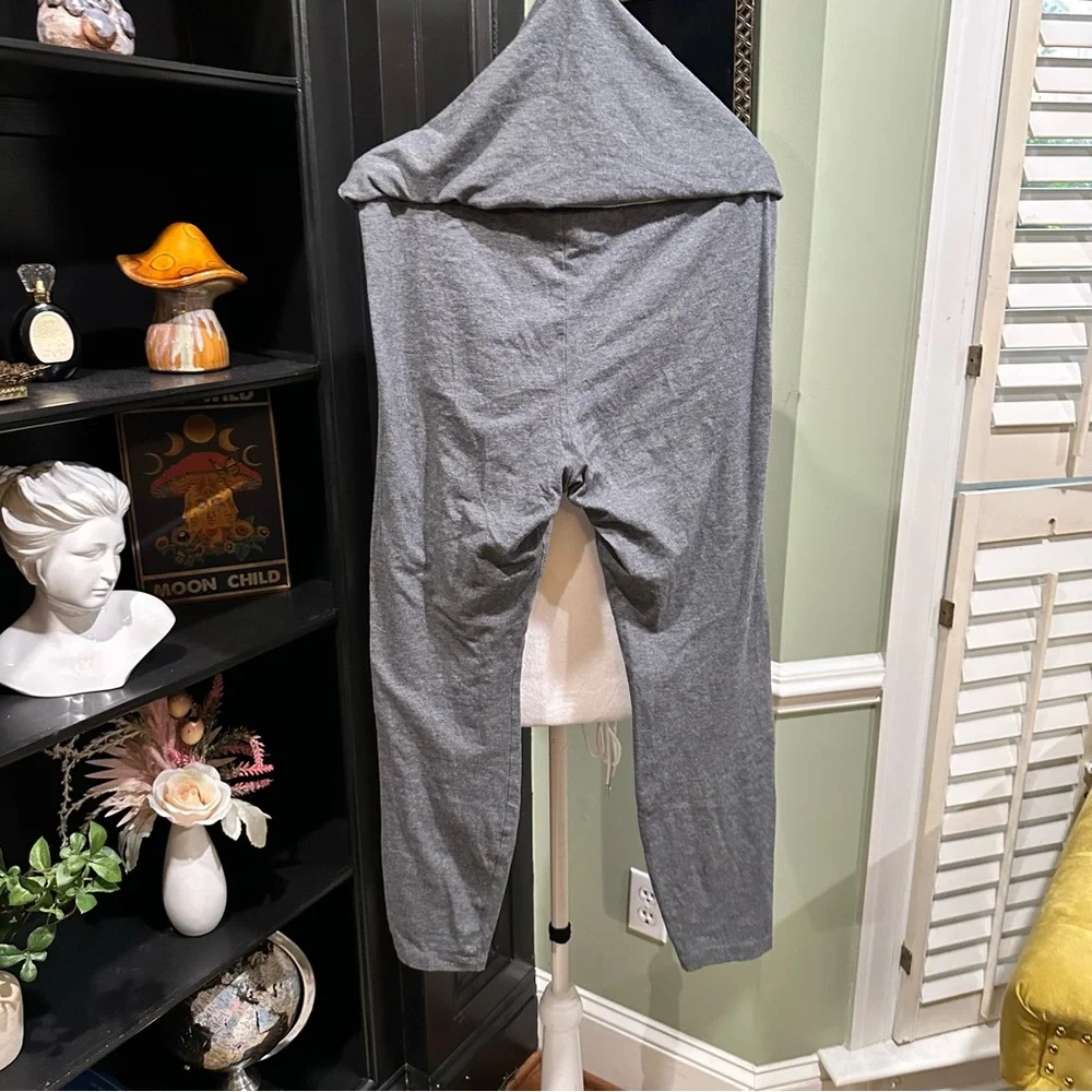 CAbi Heather Gray Skirted Leggings – Size M - Picture 7 of 9